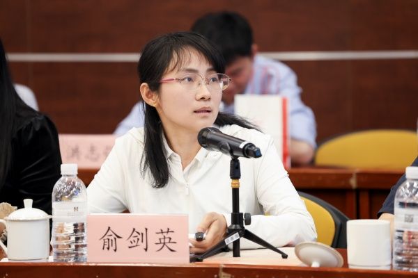 俞剑英_副本.jpg